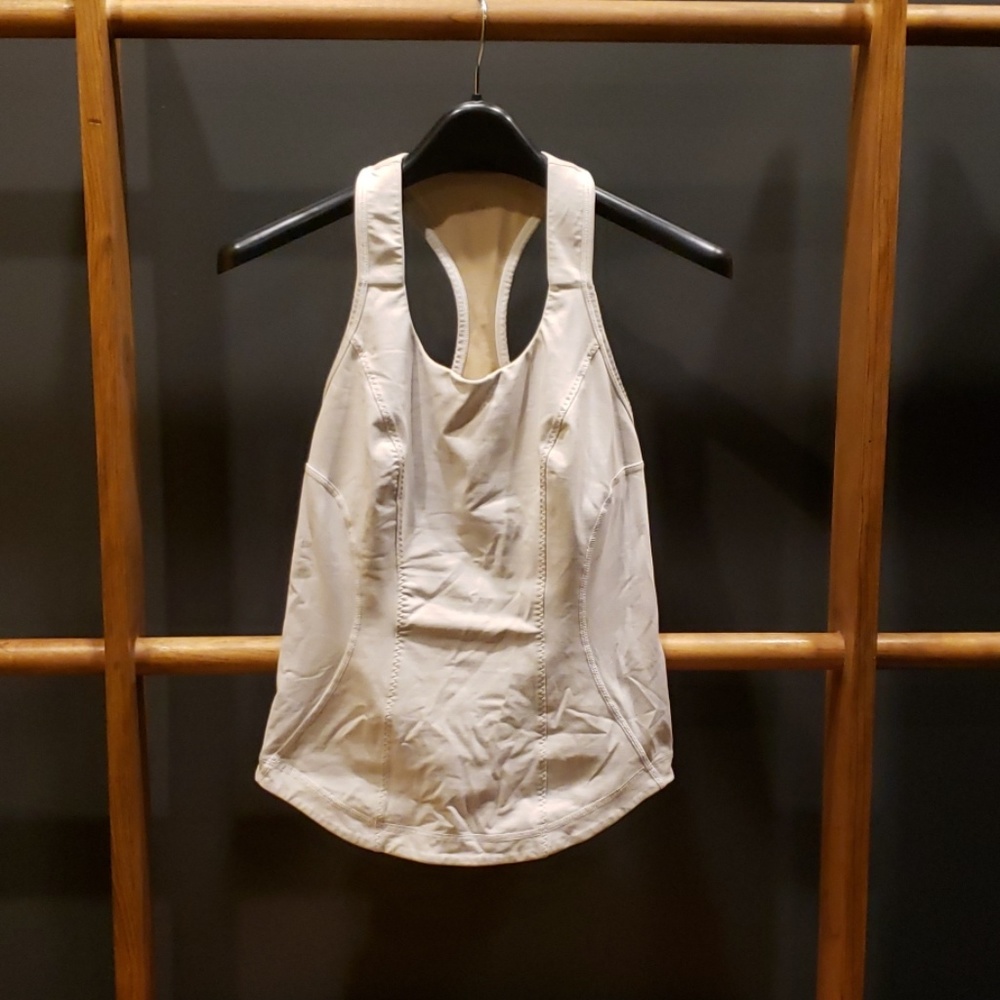 LULULEMON TOP SIZE 6